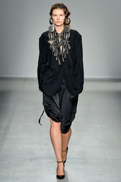Look 34